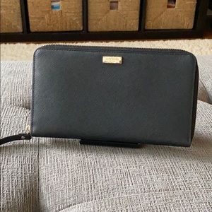 Kate Spade oversize wallet